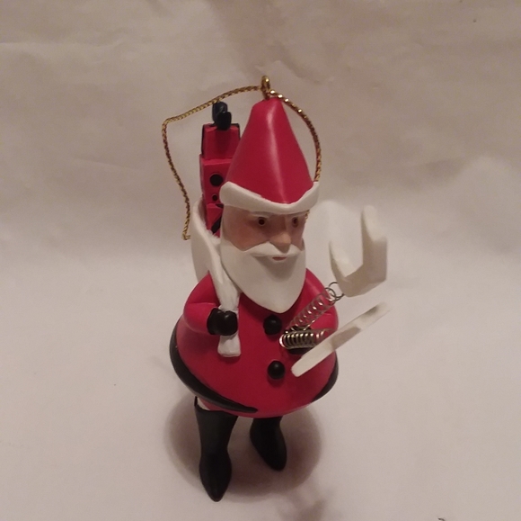 JC Penney Home Collection Other - Santa Ornaments Set of 5 NIB